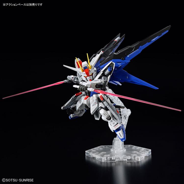 Mobile Suit Gundam SEED MGSD Freedom Gundam Model Kit Gallery Image 8