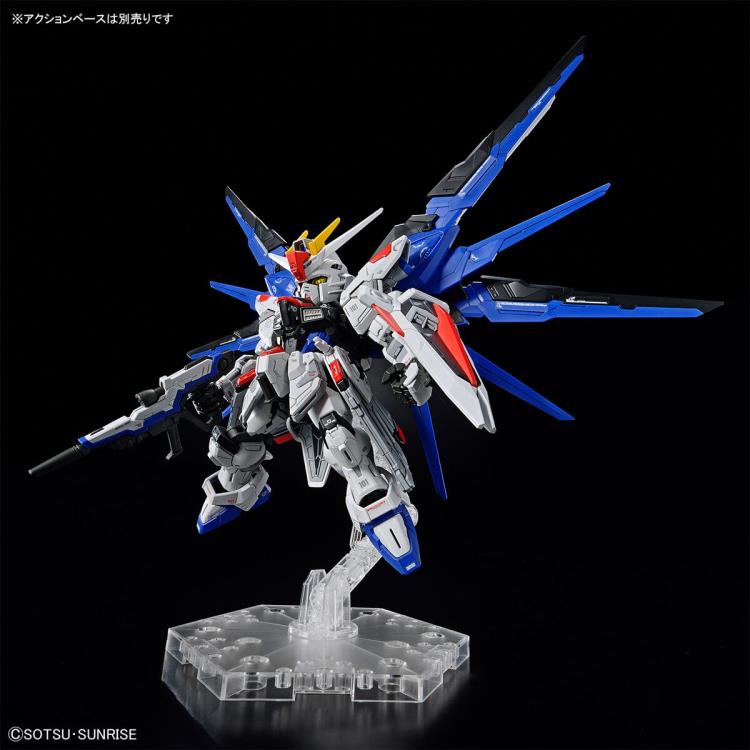 Mobile Suit Gundam SEED MGSD Freedom Gundam Model Kit Gallery Image 7