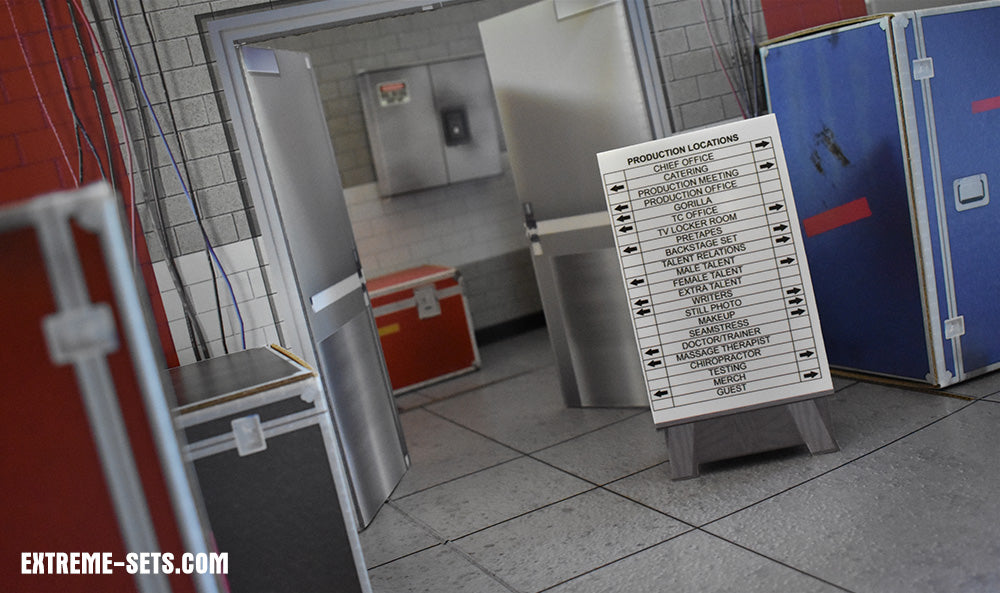 Supreme Backstage 1/12 Scale Pop-Up Diorama Gallery Image 15