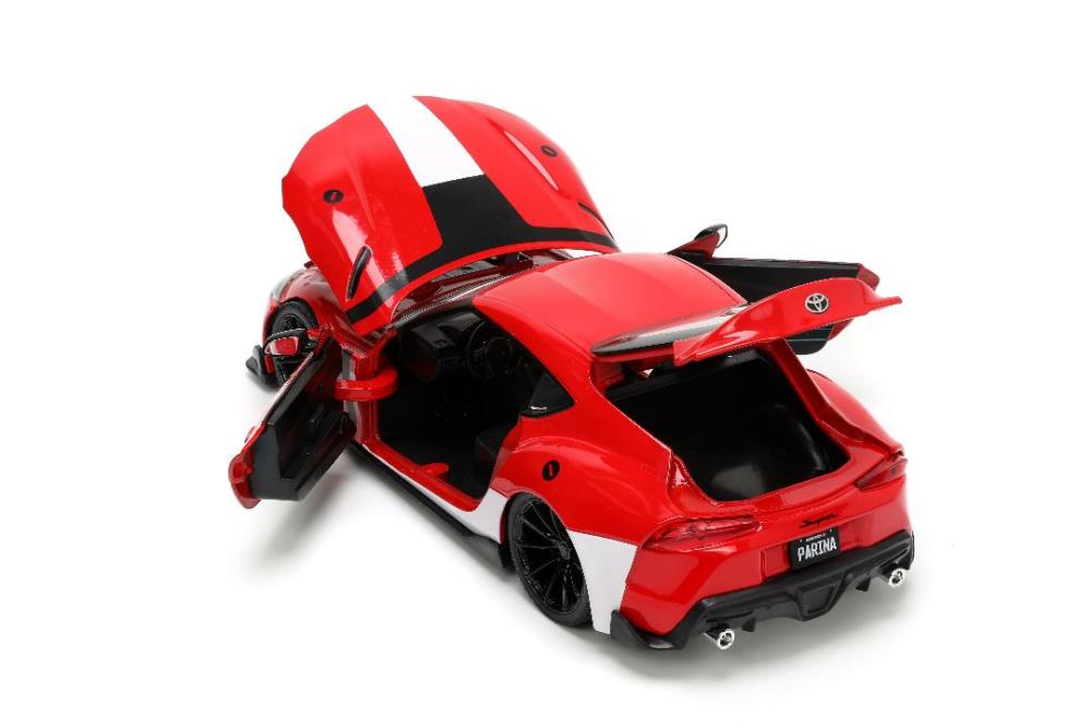 Robotech Hollywood Rides Diecast Miriya Sterling & 1/24 Scale 2020 Toyota Supra Gallery Image 10