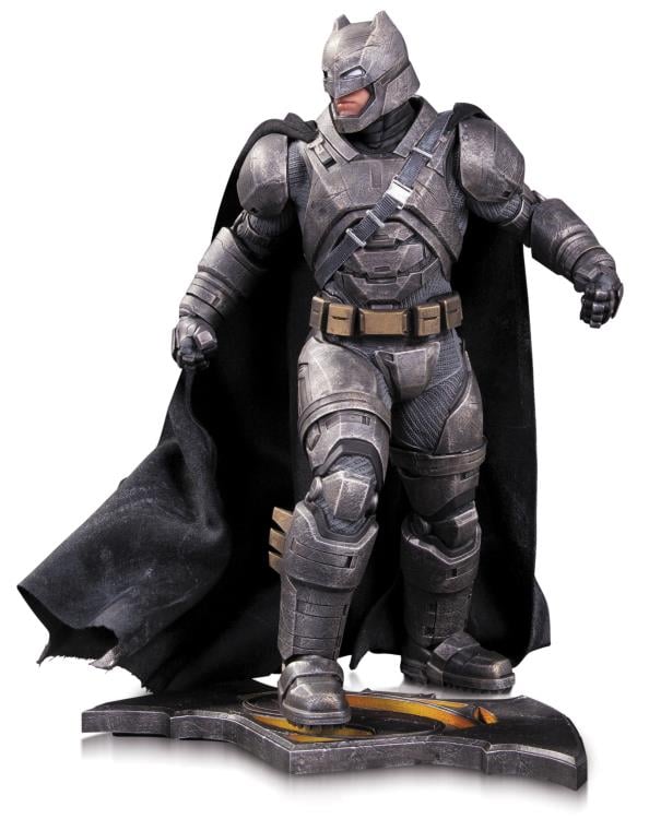 Batman v Superman Armored Batman 1/6 Scale Statue Gallery Image 3
