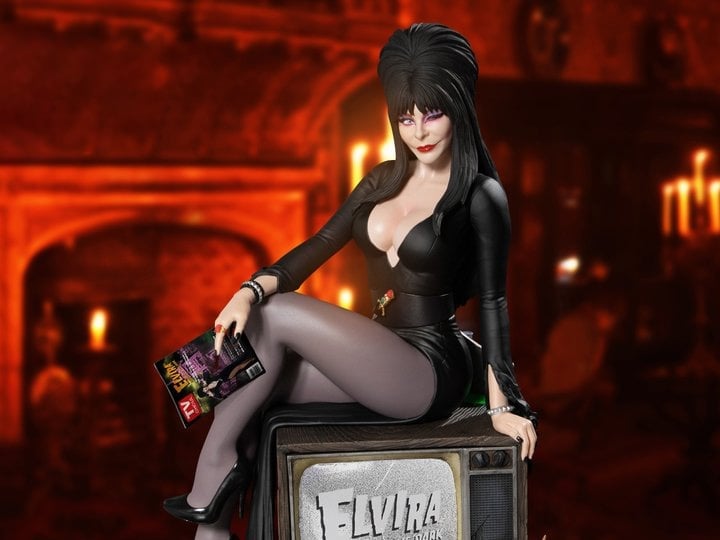 Elvira: Mistress of the Dark Static-6 Elvira 1/6 Scale Statue Gallery Image 1