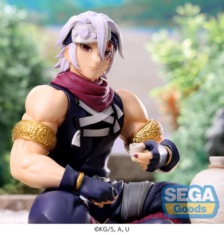 Demon Slayer: Kimetsu no Yaiba Tengen Uzui (Shinobi Costume) Premium Perching Figure Gallery Image 9