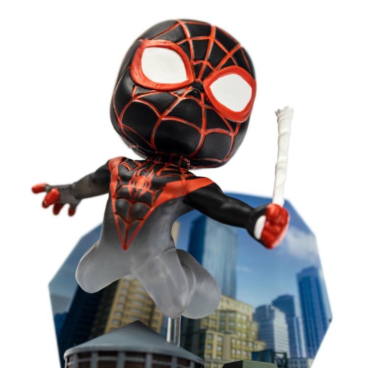 Marvel Superama Spider-Man (Miles Morales Cloaking) Collectible Diorama Gallery Image 4