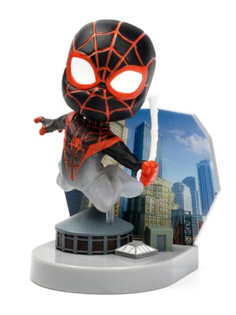 Marvel Superama Spider-Man (Miles Morales Cloaking) Collectible Diorama Gallery Image 2