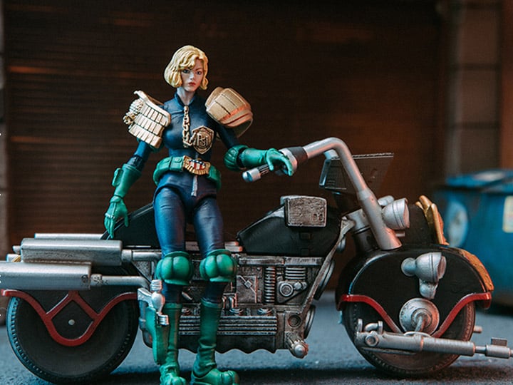 2000 AD Exquisite Mini Series Judge Anderson & Lawmaster MK II 1:18 Scale PX Previews Exclusive Figure Gallery Image 1