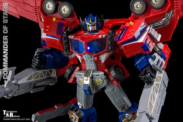 TR-02 Commander of Stars Figure Gallery Image 15