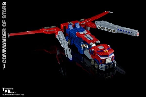 TR-02 Commander of Stars Figure Gallery Image 21
