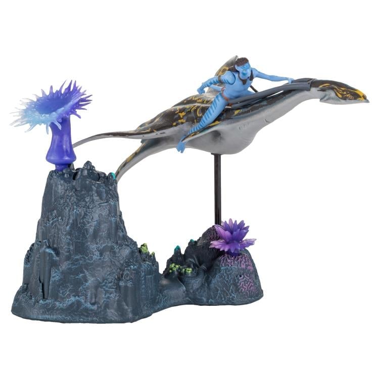 Avatar: The Way of Water World of Pandora Neteyam & Ilu Deluxe Figure Set Gallery Image 3