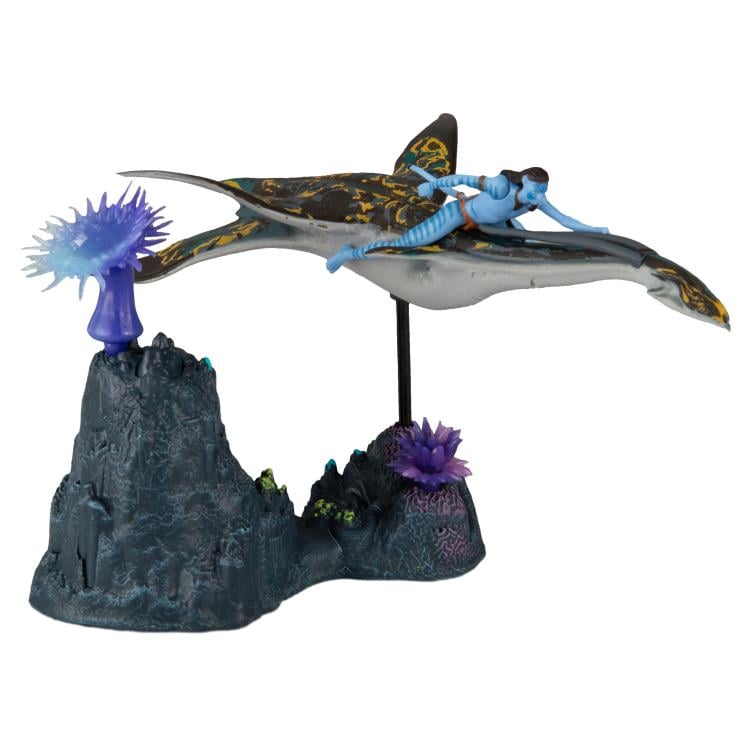 Avatar: The Way of Water World of Pandora Neteyam & Ilu Deluxe Figure Set Gallery Image 4