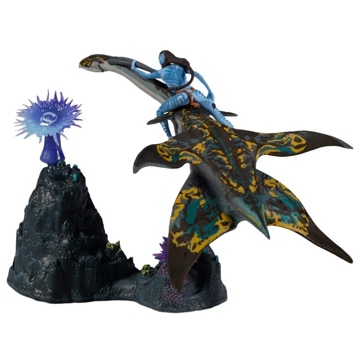 Avatar: The Way of Water World of Pandora Neteyam & Ilu Deluxe Figure Set Gallery Image 9