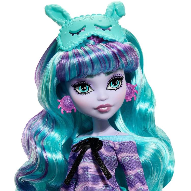 Monster High Creepover Party Twyla Doll Gallery Image 5