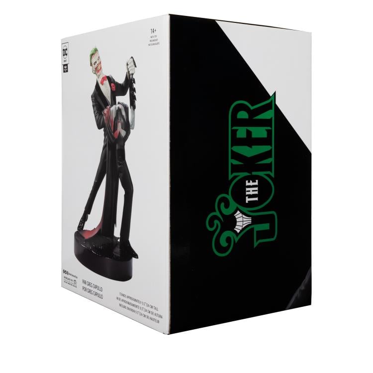 DC Comics DC Designer Series The Joker & Batsuit Limited Edition Statue (Greg Capullo) Gallery Image 12