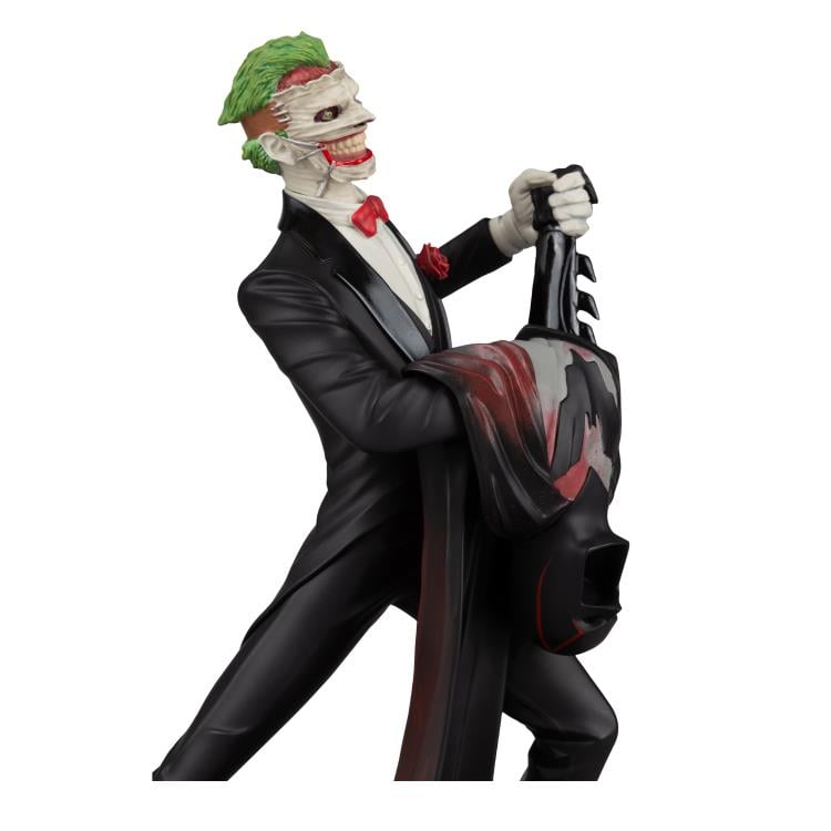 DC Comics DC Designer Series The Joker & Batsuit Limited Edition Statue (Greg Capullo) Gallery Image 7