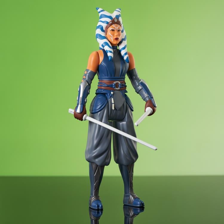 The Mandalorian Ahsoka Tano Jumbo Figure Gallery Image 6