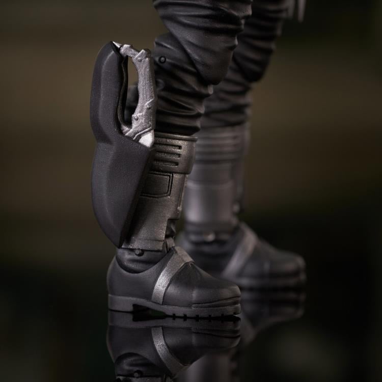 Marvel Select Blade Figure Gallery Image 10
