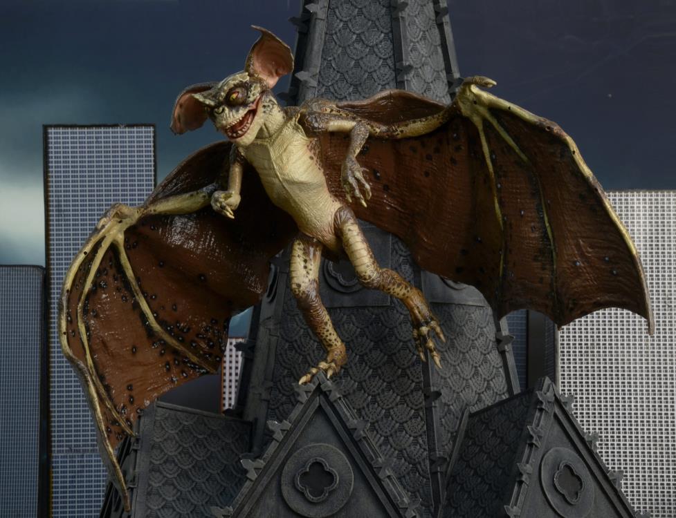 Gremlins 2: The New Batch Bat Gremlin Deluxe Action Figure Gallery Image 5