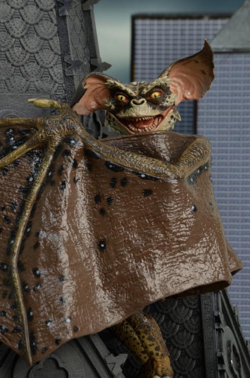 Gremlins 2: The New Batch Bat Gremlin Deluxe Action Figure Gallery Image 13