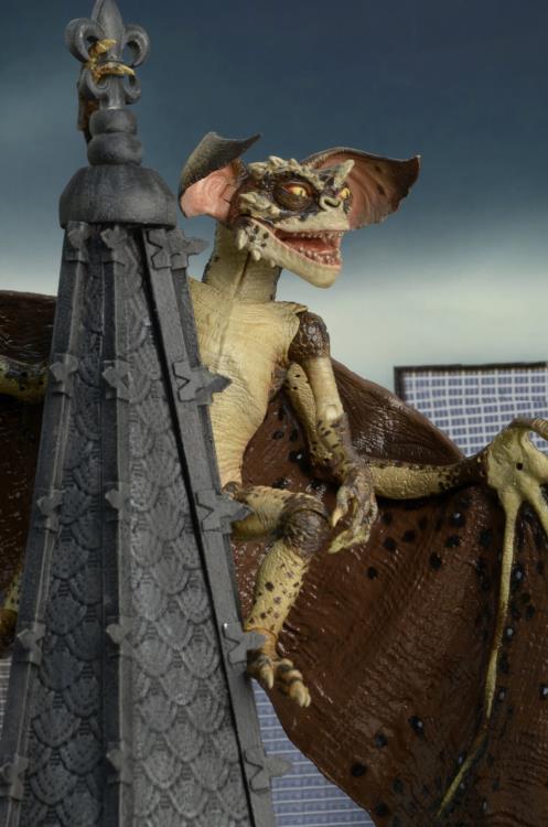 Gremlins 2: The New Batch Bat Gremlin Deluxe Action Figure Gallery Image 11