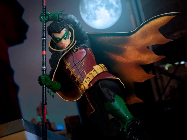DC Comics One:12 Collective Robin Gallery Image 1