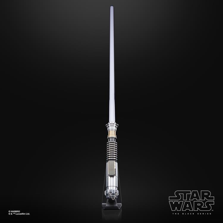 Star Wars: The Black Series Luke Skywalker (The Mandalorian) Force FX Elite Lightsaber Gallery Image 4