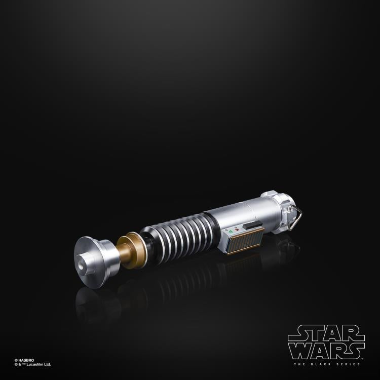Star Wars: The Black Series Luke Skywalker (The Mandalorian) Force FX Elite Lightsaber Gallery Image 7
