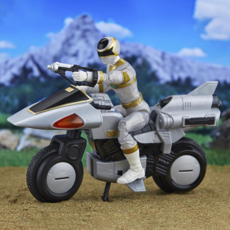 Power Rangers In Space Lightning Collection Deluxe Silver Ranger and Silver Cycle Gallery Image 9