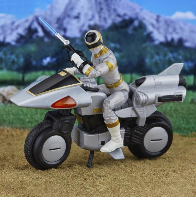 Power Rangers In Space Lightning Collection Deluxe Silver Ranger and Silver Cycle Gallery Image 8