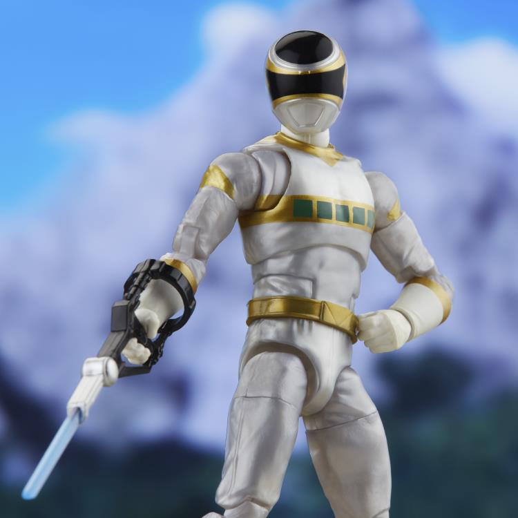 Power Rangers In Space Lightning Collection Deluxe Silver Ranger and Silver Cycle Gallery Image 13