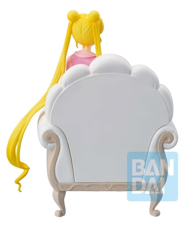 Sailor Moon Cosmos Ichibansho Usagi & Luna (Antique Style) Figure Gallery Image 7