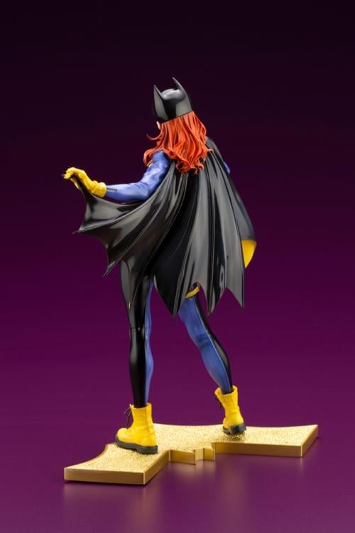 DC Comics Bishoujo Batgirl (Barbara Gordon) 1/7 Scale Figure Gallery Image 6