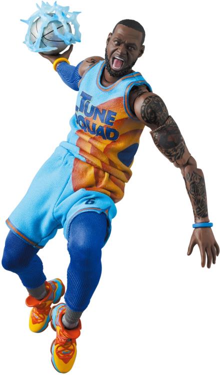 Space Jam: A New Legacy MAFEX No.197 LeBron James Action Figure Gallery Image 3