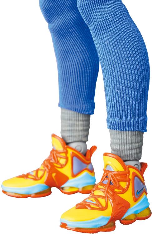 Space Jam: A New Legacy MAFEX No.197 LeBron James Action Figure Gallery Image 11