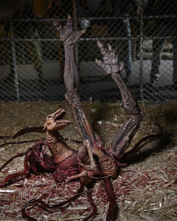 The Thing Ultimate Dog Creature Set Gallery Image 19