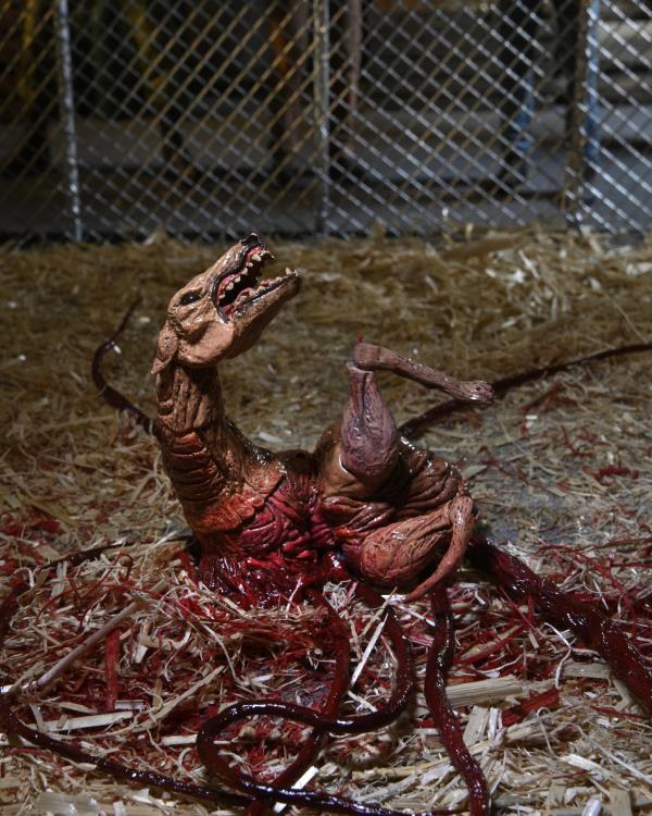 The Thing Ultimate Dog Creature Set Gallery Image 15