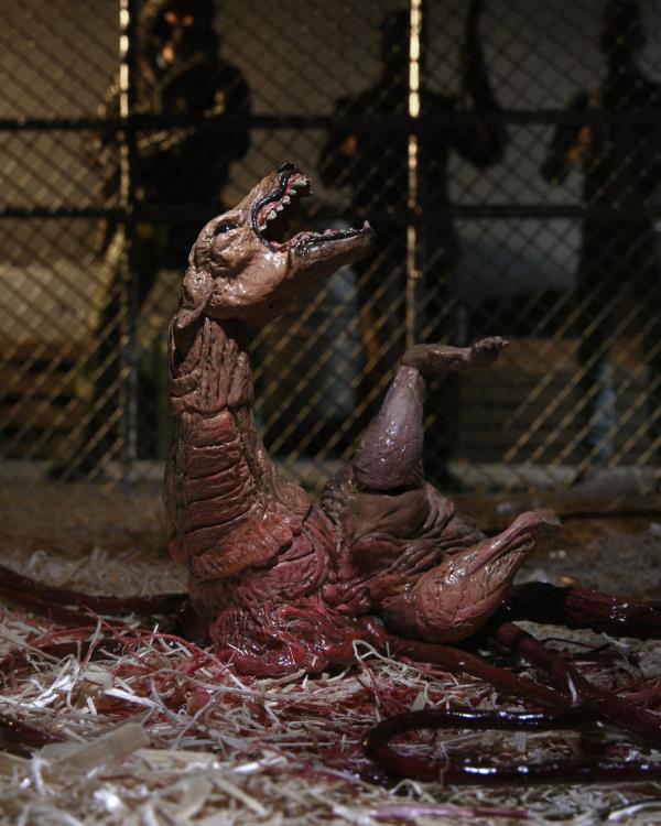 The Thing Ultimate Dog Creature Set Gallery Image 16