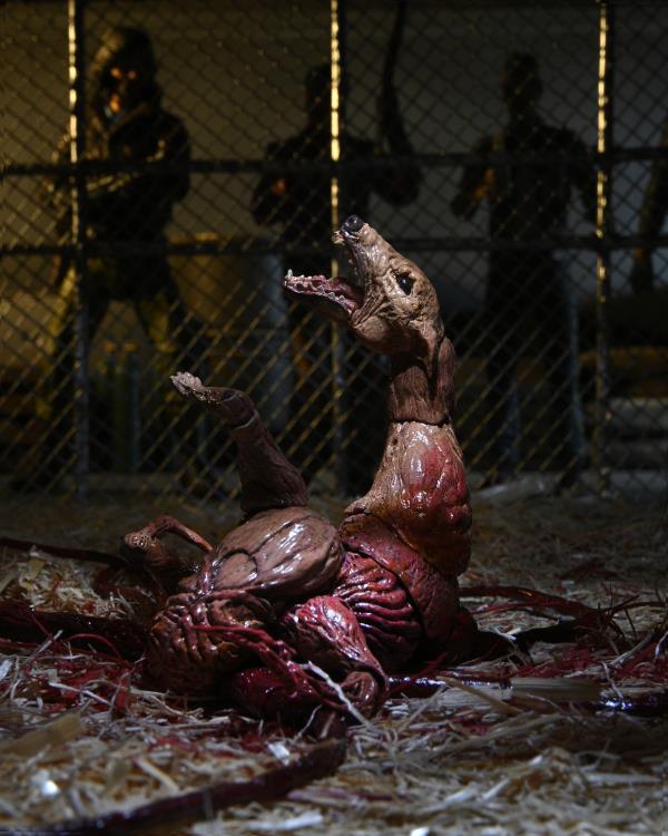 The Thing Ultimate Dog Creature Set Gallery Image 13