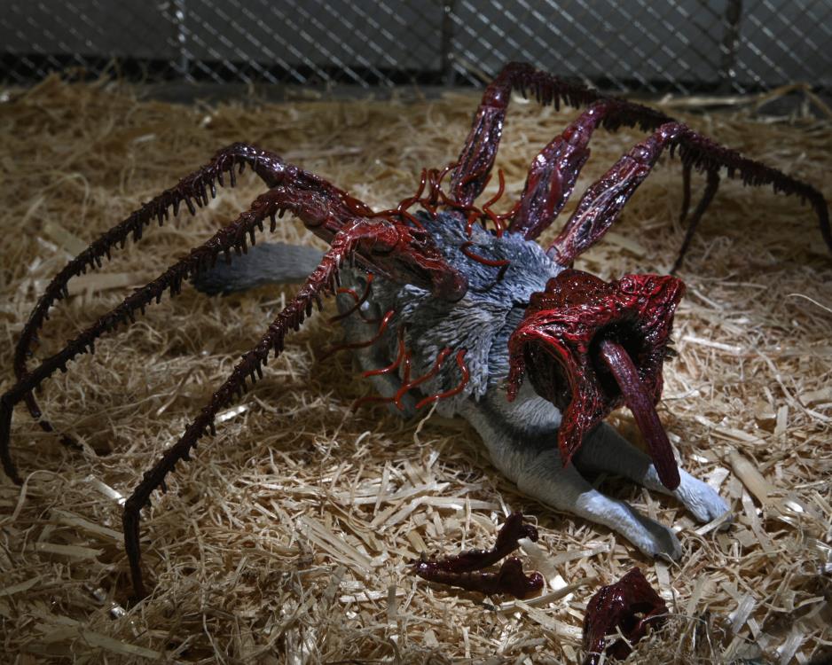 The Thing Ultimate Dog Creature Set Gallery Image 8