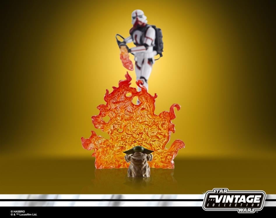 Star Wars: The Vintage Collection Incinerator Trooper & Grogu (The Mandalorian) Exclusive Two-Pack Gallery Image 3