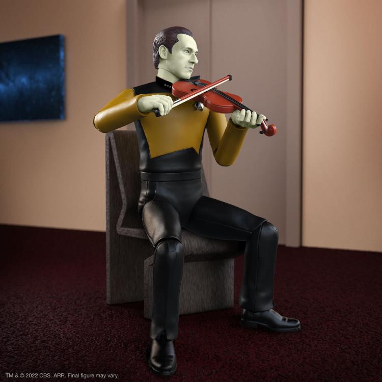 Star Trek: The Next Generation ULTIMATES! Lieutenant Commander Data Action Figure Gallery Image 3