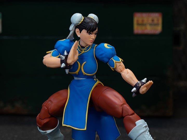 Street Fighter Chun-Li 1/12 Scale Action Figure Gallery Image 1