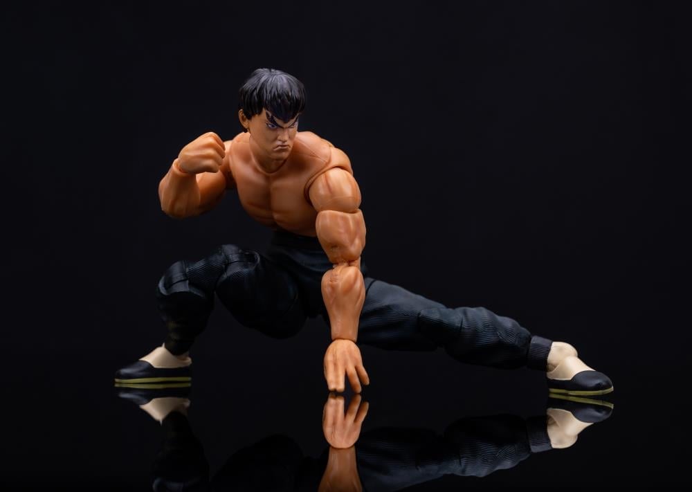 Ultra Street Fighter II: The Final Challengers Fei Long 1/12 Scale Action Figure Gallery Image 5