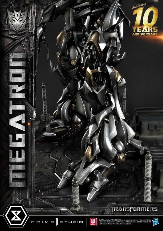 Transformers Museum Masterline Megatron Limited Edition Statue Gallery Image 9