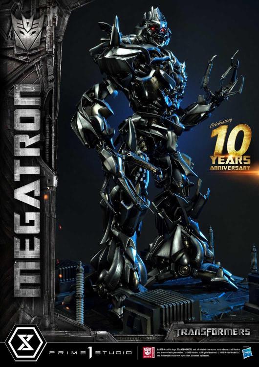 Transformers Museum Masterline Megatron Limited Edition Statue Gallery Image 3
