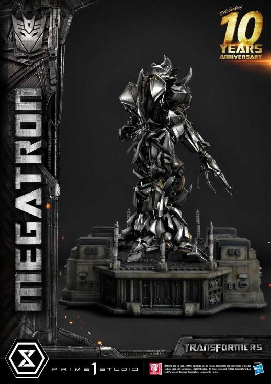 Transformers Museum Masterline Megatron (Ultimate Bonus Ver.) Limited Edition Statue Gallery Image 15