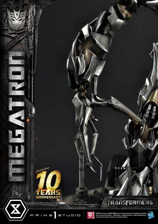Transformers Museum Masterline Megatron (Ultimate Bonus Ver.) Limited Edition Statue Gallery Image 17