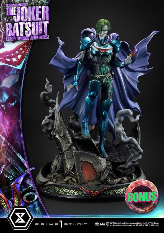 Batman Museum Masterline The Joker Batsuit (Jorge Jimenez Concept) 1/3 Scale Statue (With Bonus) Gallery Image 22