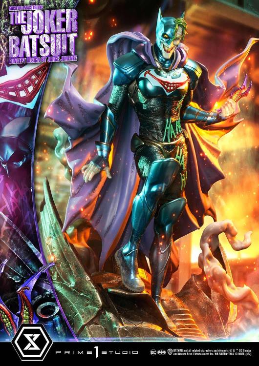 Batman Museum Masterline The Joker Batsuit (Jorge Jimenez Concept) 1/3 Scale Statue (With Bonus) Gallery Image 15