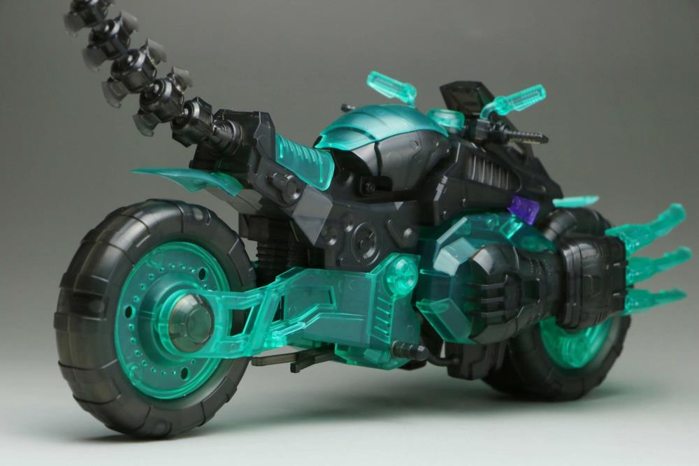 The Hunter's Poem HP-002 Angela and Motorcycle 1/12 Scale Model Kit Gallery Image 41
