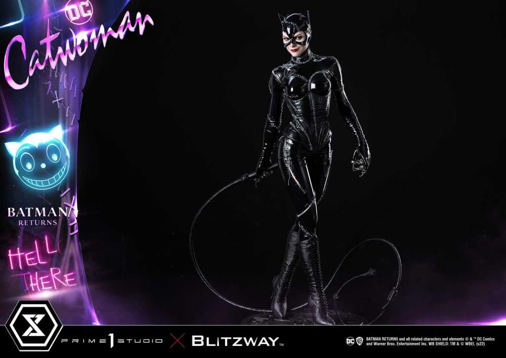 Batman Returns Museum Masterline Catwoman 1/3 Scale Statue Gallery Image 7